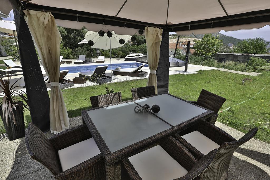 Villa Oleander Marina Exteriör bild